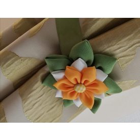 Tavaszi függyöny elkötő